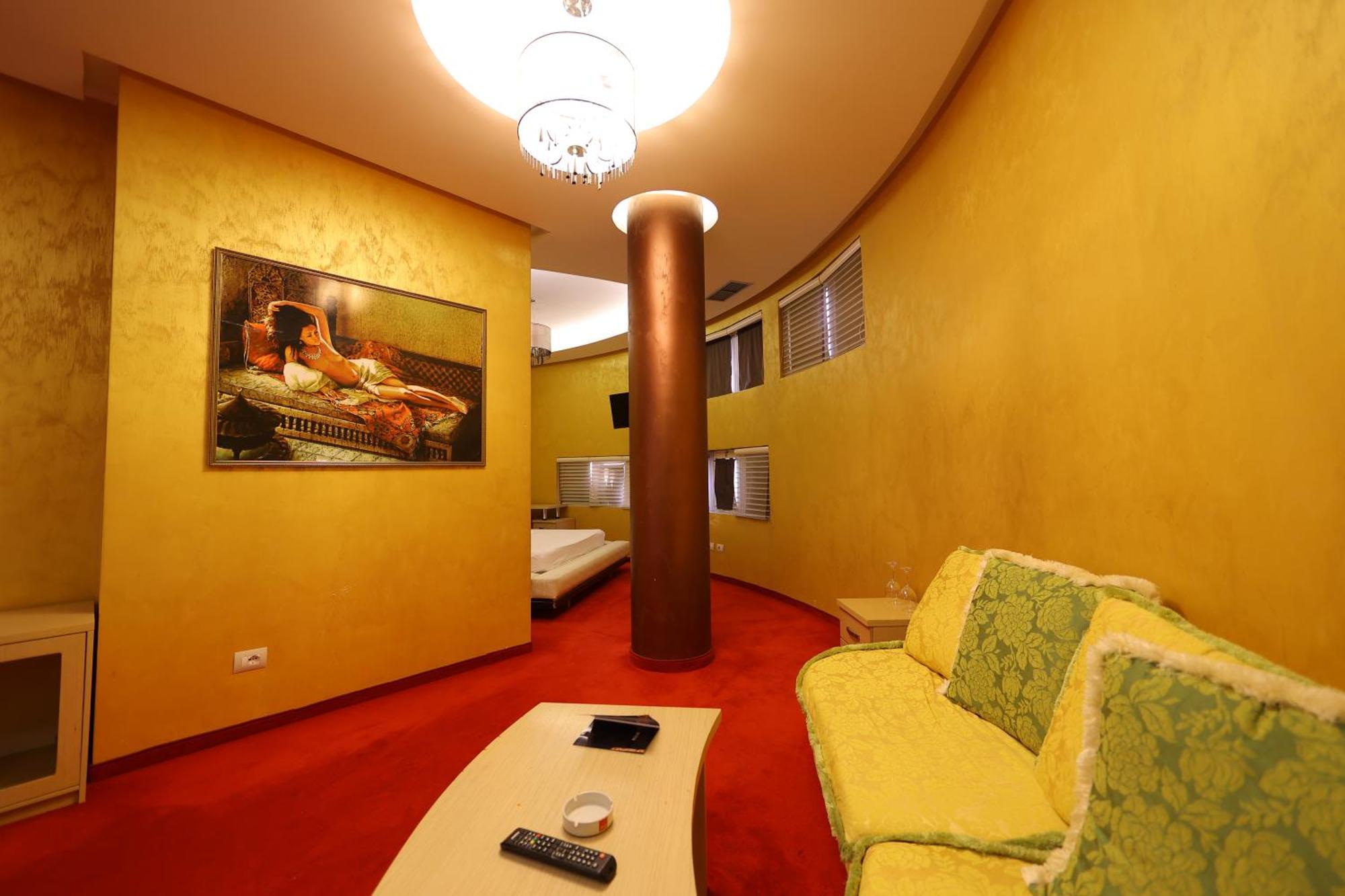 Hotel Gjuta Farke e Madhe 外观 照片