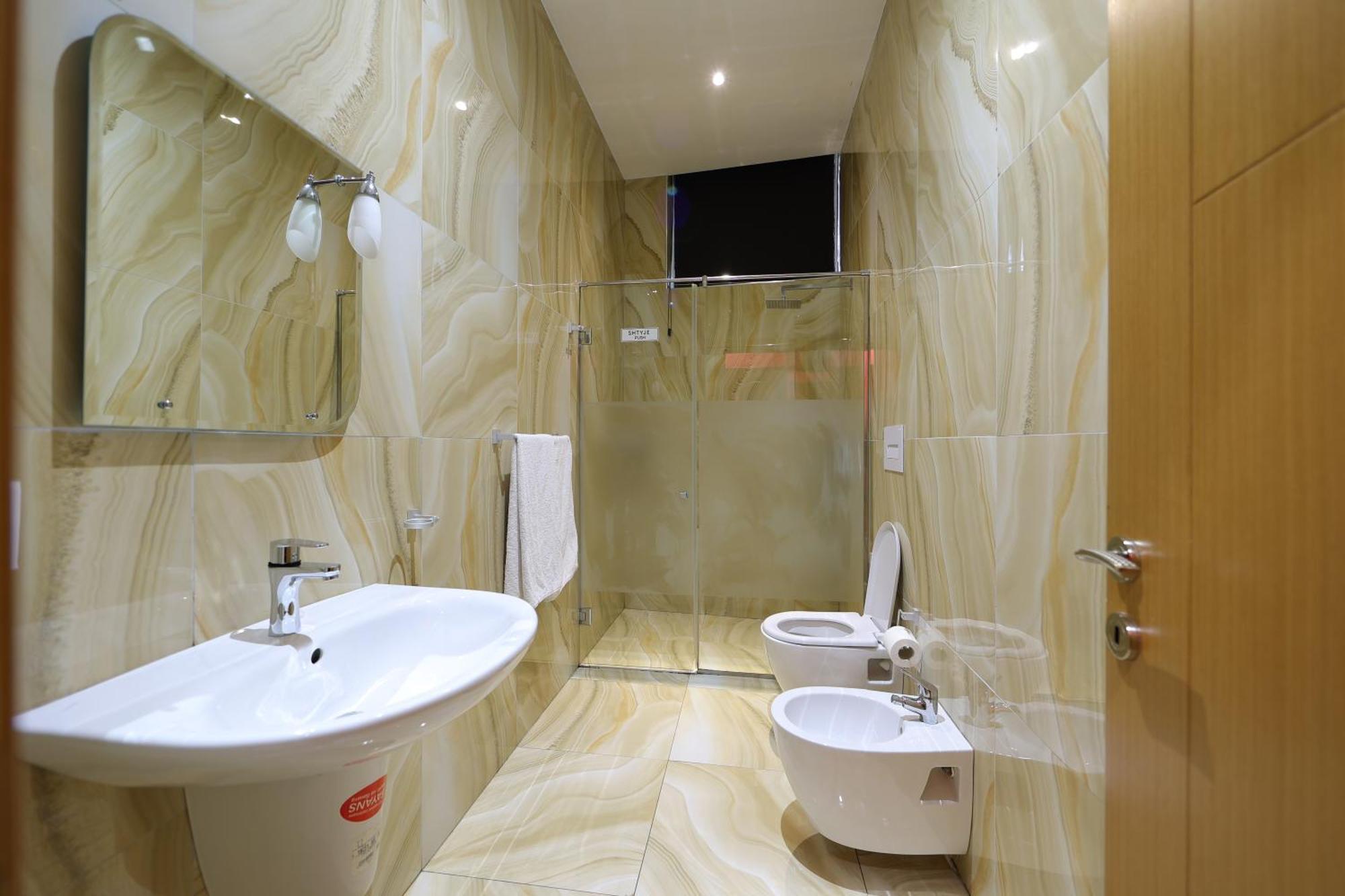 Hotel Gjuta Farke e Madhe 外观 照片